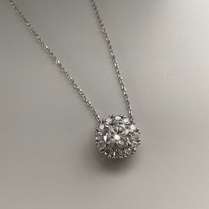 .925 Absolute Stunning Silver Pendant Necklace